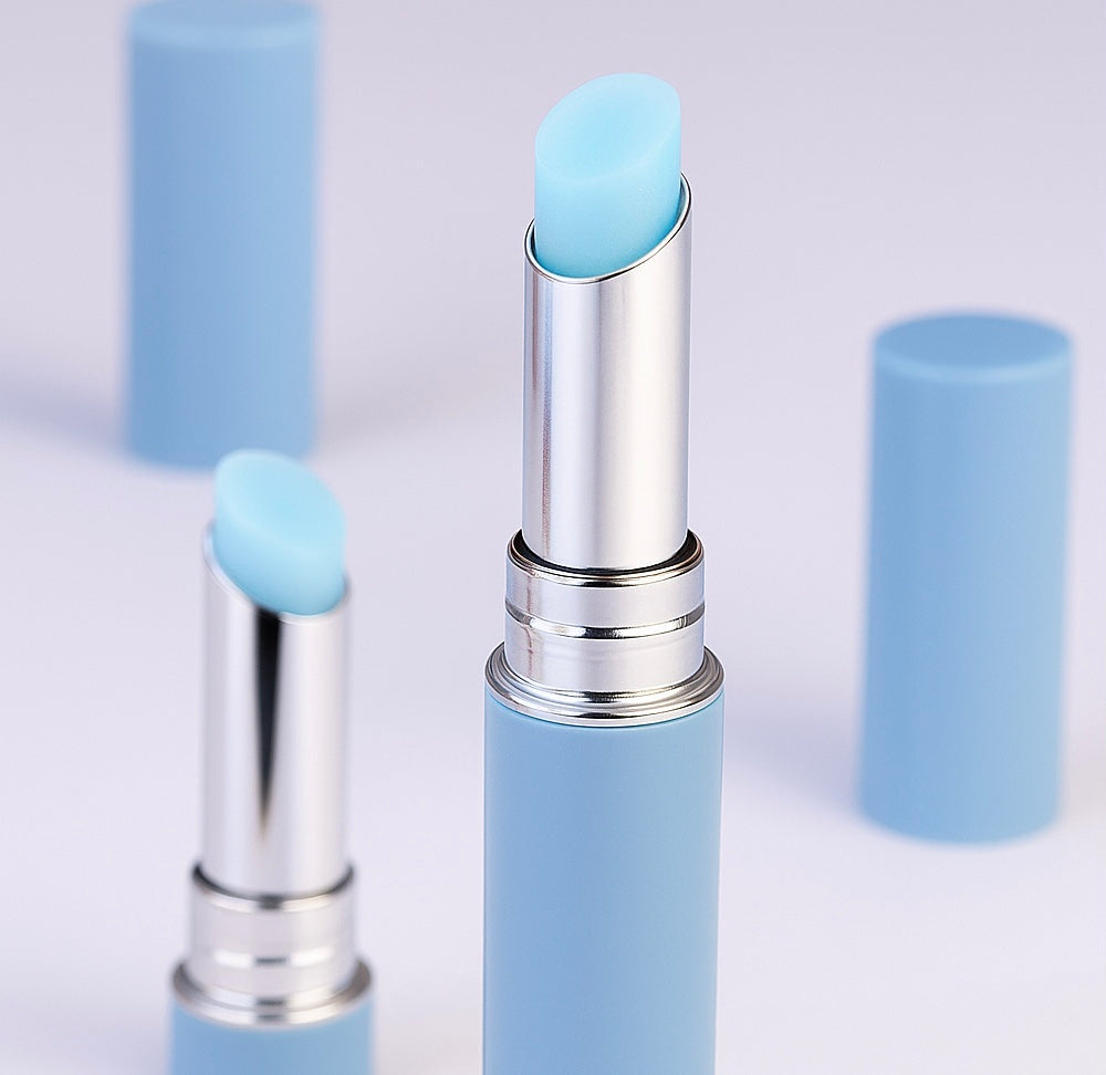 Cuidado labial intensivo com ácido hialurônico.